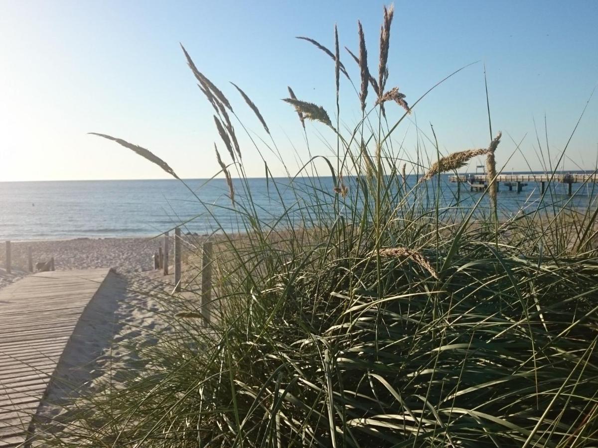 Schoenes Appartement Am Meer In เรลิค ภายนอก รูปภาพ